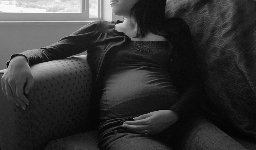 Healthy Pregnancy: शरीर में दिख रहे हैं ये तीन लक्षण तो बिना किसी परेशानी के बन सकती हैं मां, जानिए क्या कहते हैं हेल्थ एक्सपर्ट