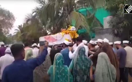 असाधारण साहस: विश्वास कुमार ने अस्पताल से डिस्चार्ज होते ही भाई की अर्थी को दिया कंधा, एयर इंडिया विमान हादसे का भावुक दृश्य