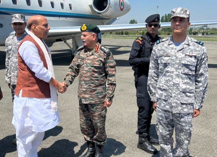 एक साथ आज़ाद हुए दो देश- एक लोकतंत्र की जननी, दूसरा आतंकवाद का जनक