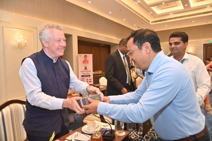 हरिद्वार : विदेशी राजदूतों के साथ आयुष, पर्यटन एवं संस्कृति पर विस्तृत रणनीतिक चर्चा…