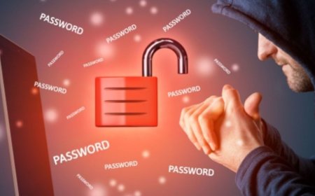 पासवर्ड लीक: जब किसी ने आपके घर की चाबियाँ चुरा लीं