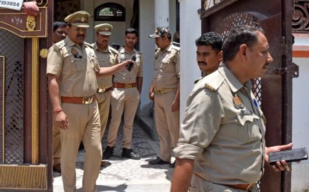 उप्र: प्रतापगढ़ में धर्मांतरण के आरोप में आठ गिरफ्तार, क्या है मामला?