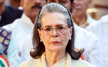 सोनिया गांधी का पीएम मोदी पर गंभीर आरोप: गाजा पर 'शर्मनाक चुप्पी' और नैतिक कायरता की पराकाष्ठा