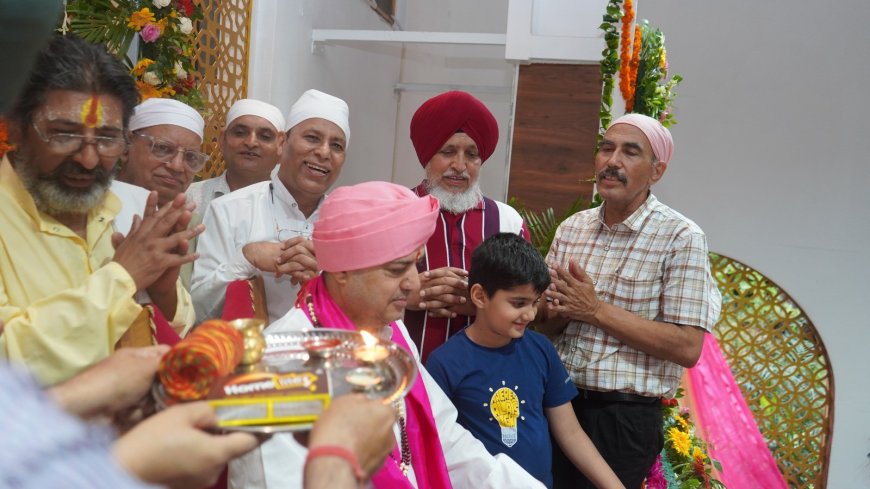 गुरु पूर्णिमा पर श्री दरबार साहिब में उमड़ी श्रद्धा की गंगा, श्रीमहंत महाराज ने दिए संगतों को दर्शन और आशीर्वाद