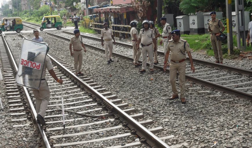 पहले 5 महीनों में पटरियों पर 453 लोगों की मौत, रेलवे ने बॉम्बे हाईकोर्ट को बताया