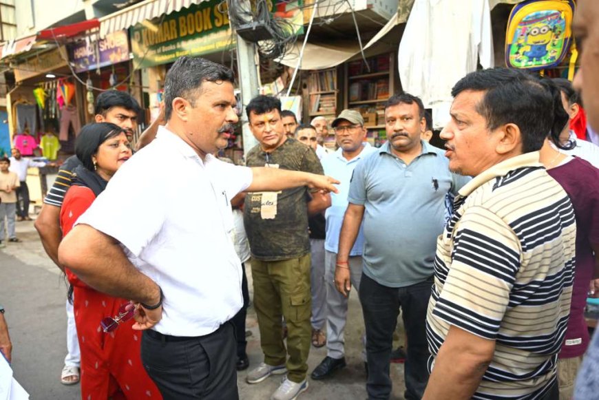 हल्द्वानी : अतिक्रमण पर सख़्त दिखे एडीएम विवेक, चार दिन में अतिक्रमण खाली करने की दी चेतावनी…
