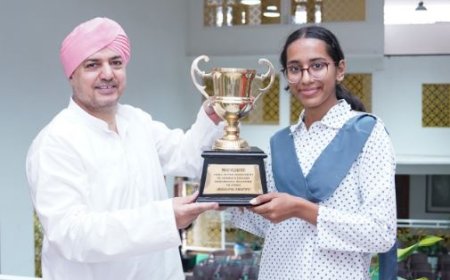 टेबल टेनिस में स्तुति कुकरेती ने किया कमाल, मिला सम्मान