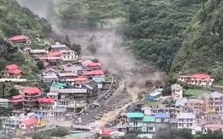 धराली आपदा: बीस दिन बाद भी मार्ग अवरुद्ध, मुआवजा नीति पर उठे सवाल