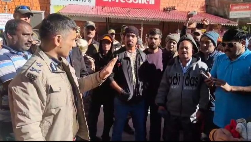 गंगोत्री: भीषण आपदा के बीच एसडीआरएफ के आईजी अरुण जोशी पहुंचे गंगोत्री,रेस्क्यू अभियान में तेजी लाने के दिए निर्देश…
