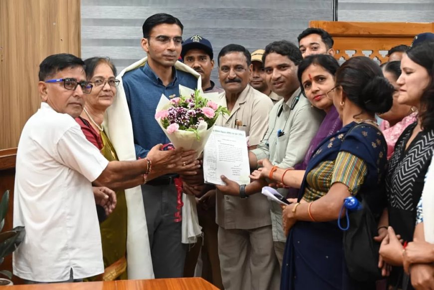 देहरादून समाचार: जनहित के लीक पर कदम बढ़ाते हुए डीएम सविन बंसल को मिला सम्मान