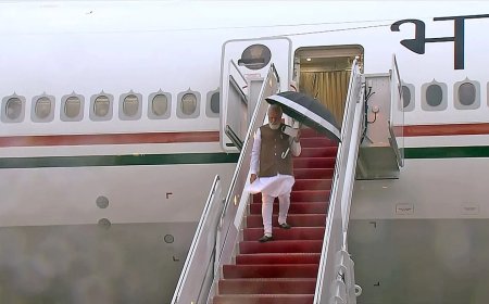 प्रधानमंत्री मोदी की जापान-चीन यात्रा के बाद भारत वापसी, नई दिल्ली में किया इंडिया1 विमान का आगमन