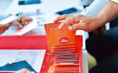 रिलायंस जियो ने पार किया 50 करोड़ यूजर्स का आंकड़ा, फ्री 5जी डाटा और वाउचर्स का तोहफा