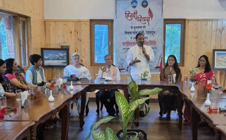 हिंदी दिवस पर लेखक गांव में साहित्यकारों का अद्भुत संगम