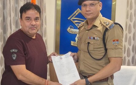 उत्तराखंड समाचार: SSP ऊधम सिंह नगर ने सहायक अभियंता जयांक पांडे को किया सम्मानित