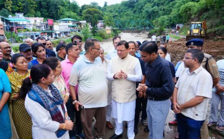 देहरादून: सीएम पुष्कर धामी ने अतिवृष्टि प्रभावित मसूरी रोड और किमाड़ी क्षेत्र का किया स्थल निरीक्षण