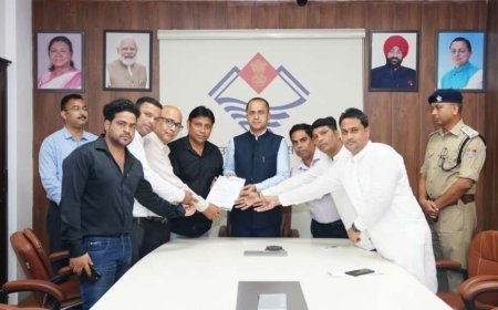 देहरादून: प्रतियोगिता परीक्षा छात्र संघ ने मुख्यमंत्री सचिव से की मुलाकात, नकलविहीन परीक्षा की अपील