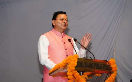 देहरादून: मुख्यमंत्री धामी ने छात्रों के हितों की रक्षा का किया आश्वासन
