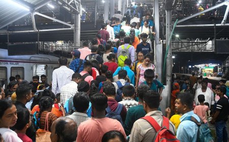 Bardhaman Railway Station Accident: बर्धमान स्टेशन पर बड़ा हादसा, फुटओवरब्रिज में गिरी महिला- 8 लोग घायल, रेलवे ने भगदड़ से किया इनकार