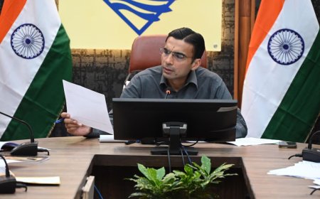 बड़ी खबर: दून में फर्जी राशन-आयुष्मान कार्ड मामले में डीएम ने रोका कई अफसरों का वेतन। अब तक 3600 राशन, 10 हजार आयुष्मान कार्ड रद्द!