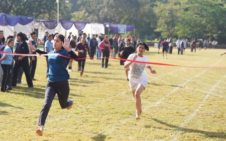 एसजीआरआरयू खेलोत्सव : 200 मीटर में पारस और प्राची अव्वल।खो खो में स्कूल ऑफ नर्सिंग और कबड्डी में स्कूल ऑफ फार्मेसी सिरमौर