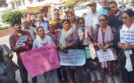 पत्रकारों को बदनाम करने के विरोध में जन संगठनों का प्रदर्शन