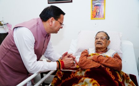 सीएम धामी ने पूर्व मुख्यमंत्रियों को कहा, शुभ दीपावली