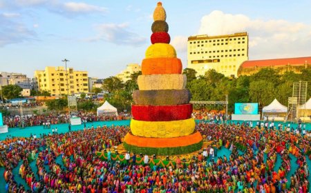 फूलों का त्योहार जो तेलंगाना का राज्य-उत्सव भी है