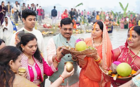लोक आस्था का पर्व छठ पूजा श्रद्धा के साथ मनाया गया