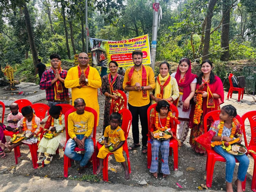 अष्टमी के अवसर पर उत्तराखंड मेडिकल कॉलेज और नर्सिंग महासंघ द्वारा भव्य भंडारे का आयोजन