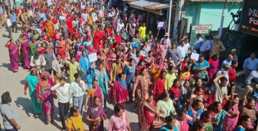 आंदोलन- चौखुटिया में स्वास्थ्य सुविधाओं को लेकर जनता सड़कों पर