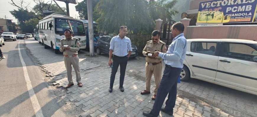 हल्द्वानी : कुमाऊं कमिश्नर दीपक रावत के निर्देश पर सिटी मजिस्ट्रेट गोपाल चौहान ने सड़क सुरक्षा को लेकर चलाया अभियान…