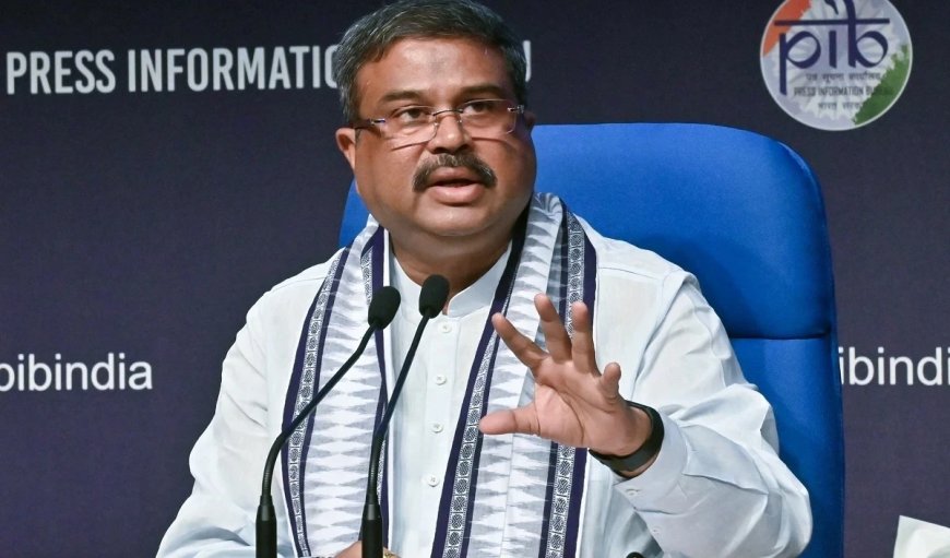 छठ पर टिप्पणी: धर्मेंद्र प्रधान बोले- राहुल गांधी ने किया सनातन का अपमान, सार्वजनिक माफ़ी मांगें