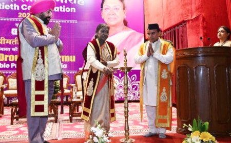 शिक्षा हमें समाज व देश के विकास में योगदान देना भी सिखाती है -राष्ट्रपति