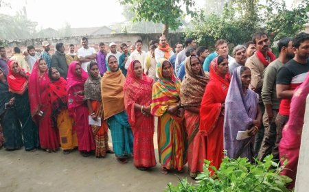 Bihar elections में महिला शक्ति का कमाल, पुरुषों से अधिक मतदान कर बदली सियासी हवा।