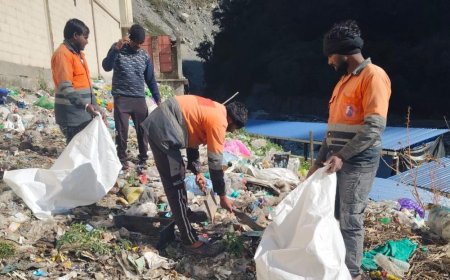 पिछले साल से 325 टन ज्यादा कूड़ा, केदारनाथ धाम में बढ़ती भीड़ बनी चुनौती