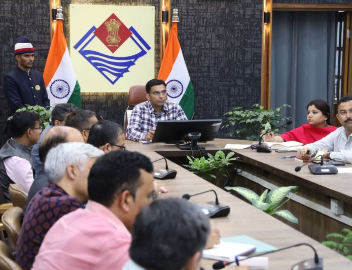 पीएम कार्यक्रम की तैयारी युद्ध स्तर पर, डीएम ने दिशा -निर्देश