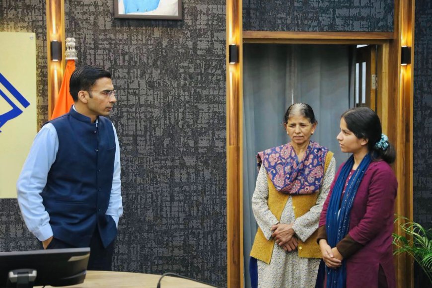 निर्धन होनहार इंजीनियर  को मिला लैब ऑफिसर का पद