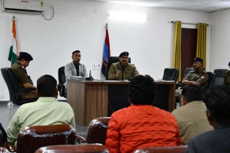 हल्द्वानी : एसपी क्राइम और सिटी मजिस्ट्रेट ने बैंकट हॉल व DJ स्वामियों के साथ की बैठक…