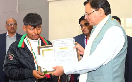 हल्द्वानी : सीएम पुष्कर धामी ने विश्व दिव्यांग दिवस के अवसर पर  प्रतिभाशाली दिव्यांग जनों को किया पुरस्कृत…