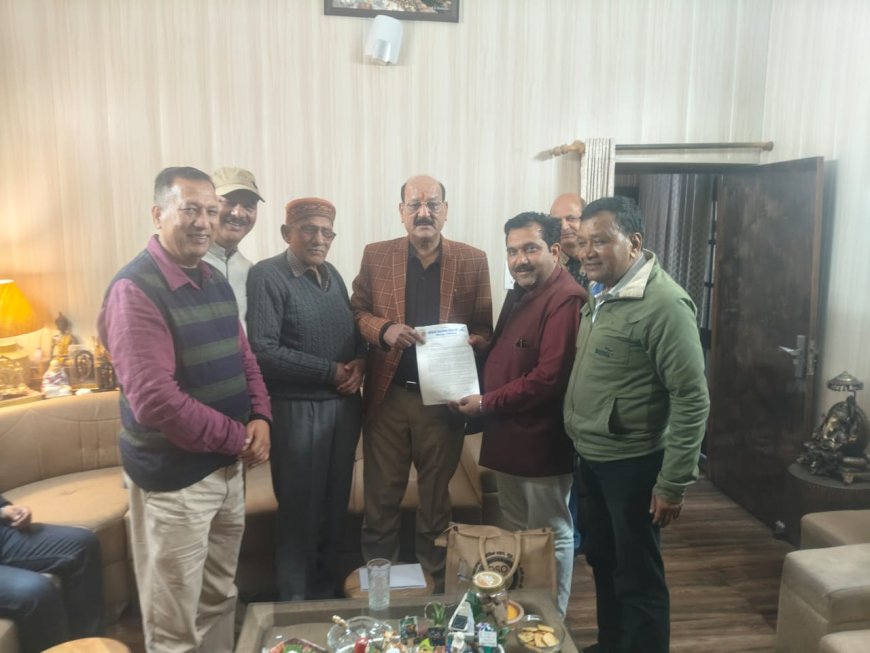 जंगली जानवरों के कहर से चिंतित जनता ने वन मंत्री से लगाई गुहार