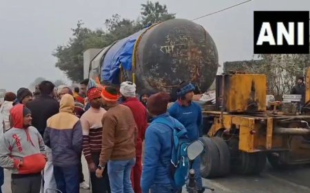 Bihar के गोपालगंज पहुंचा दुनिया का सबसे बड़ा शिवलिंग, दर्शन के लिए उमड़े हजारों भक्त