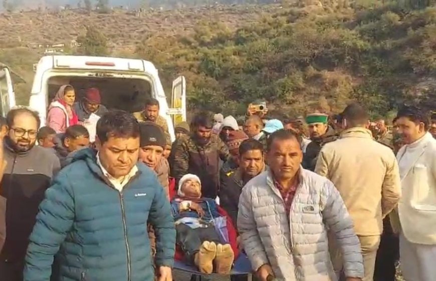 भालू हमले में ग्रामीण गंभीर रूप से घायल, एयरलिफ्ट कर एम्स ऋषिकेश रेफर