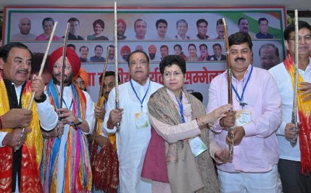 उत्तराखंड कांग्रेस प्रभारी शैलजा का रुद्रपुर दौरा, हरदा की नाराजगी पर दी सफाई