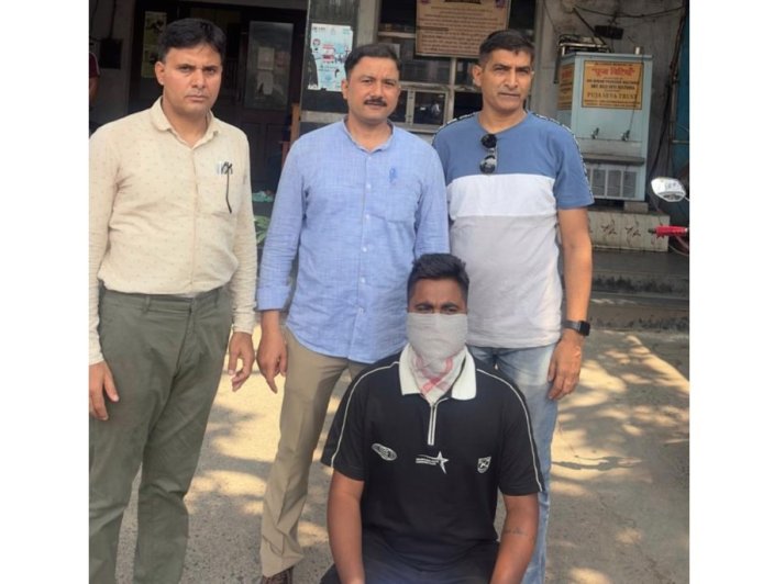 पेंशन अपडेट के बहाने ठगी, रिटायर्ड बैंक कर्मी से 10 लाख रुपये की धोखाधड़ी