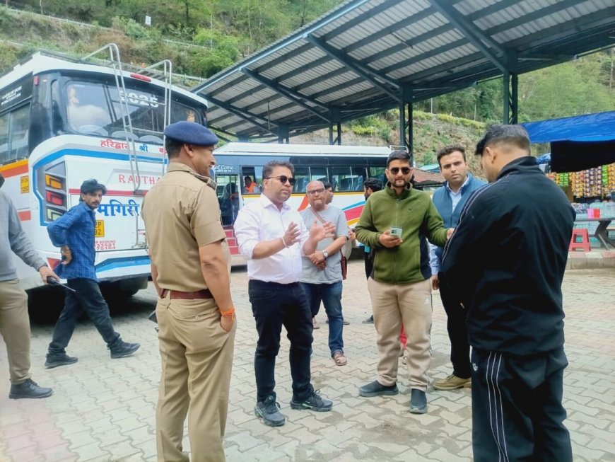 रुद्रप्रयाग: केदारनाथ यात्रा की व्यवस्थाओं का जिलाधिकारी का गहन निरीक्षण, यात्रियों से लिया गया फीडबैक