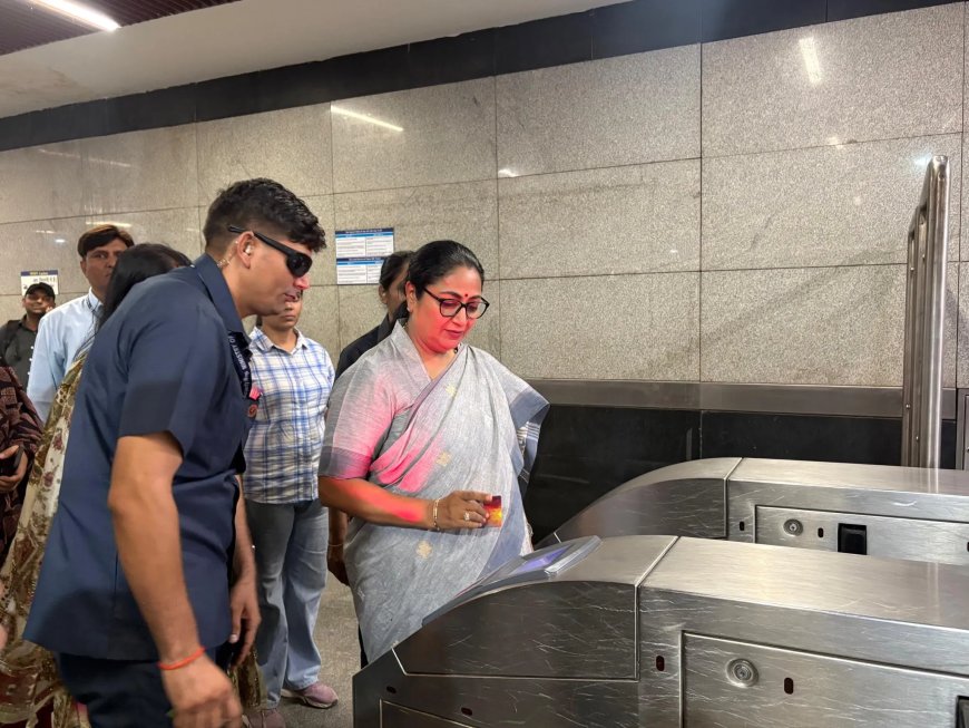 दिल्ली मेट्रो की नई पहल: पुरानी कपड़ों के संग्रह में लेडीज वेलफेयर ऑर्गेनाइजेशन की ब्रांडिंग