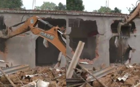 देहरादून में भाजपा नेता की हत्या के बाद फूटा जनाक्रोश, आरोपी के घर में आगजनी के बाद चला बुलडोजर