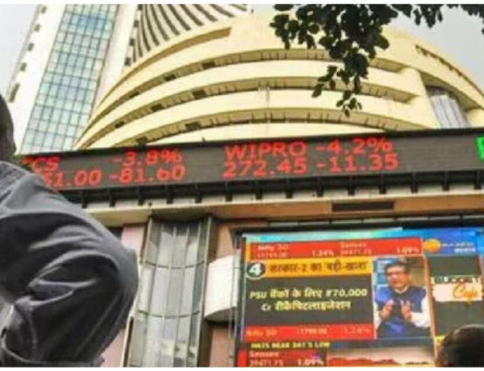 शेयर बाजार में उछाल: सेंसेक्स ने 500 अंक की छलांग लगाई, निवेशकों की जेब हुई भरी