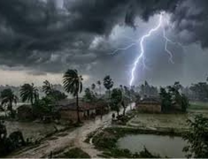 उत्तराखंड में अगले 3 घंटे के लिए मौसम का अलर्ट: आंधी और भारी बारिश की संभावना