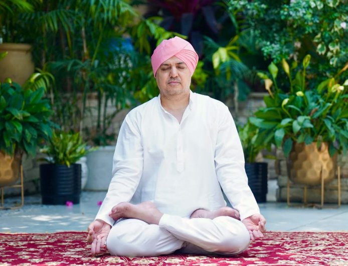 अंतर्राष्ट्रीय योग दिवस 2026: श्रीमहंत देवेन्द्र दास जी महाराज का योग अपनाने का प्रेरणादायक संदेश